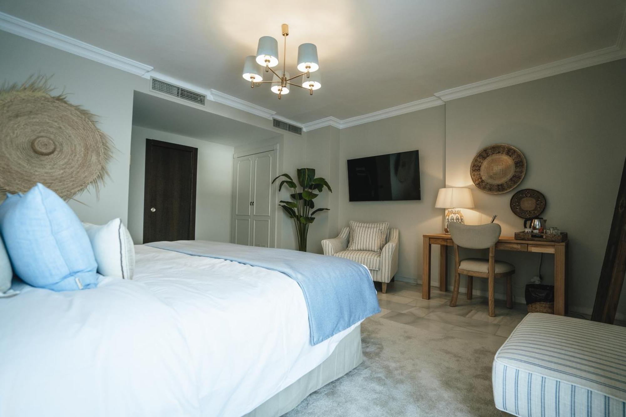 Hotel La Fonda Benalmadena Bagian luar foto