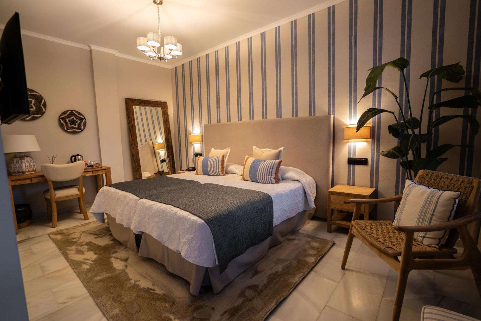 Hotel La Fonda Benalmadena Bagian luar foto