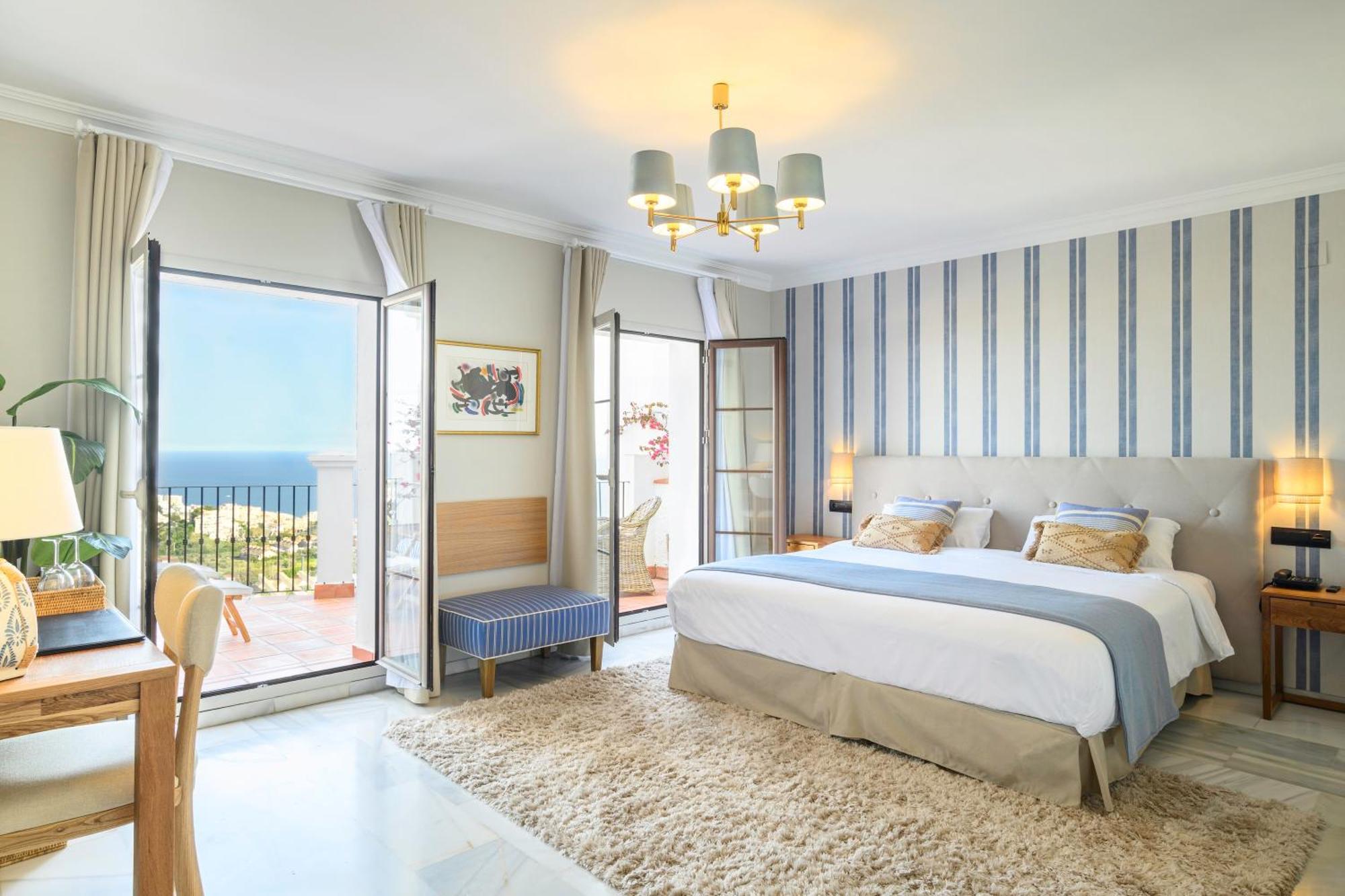 Hotel La Fonda Benalmadena Bagian luar foto